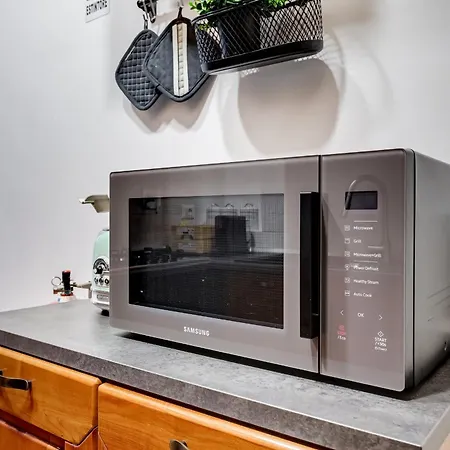 Salotto Trastevere 아파트 *