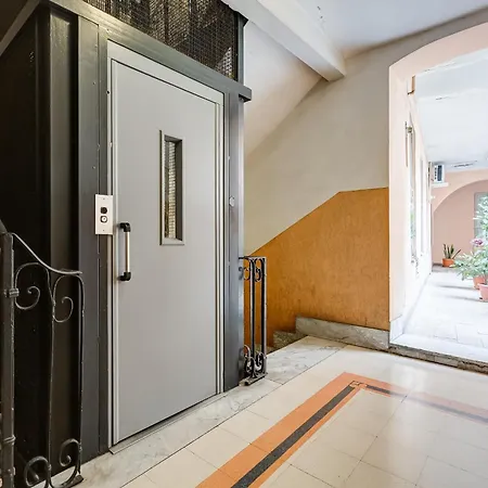 Salotto Trastevere 아파트 *